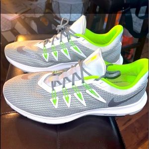 Nike Men's Quest Running Shoes size 10.5